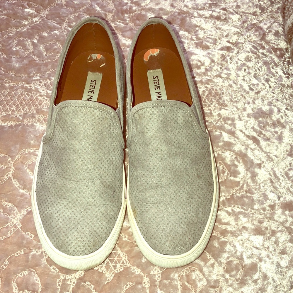 Steve Madden slip on’s